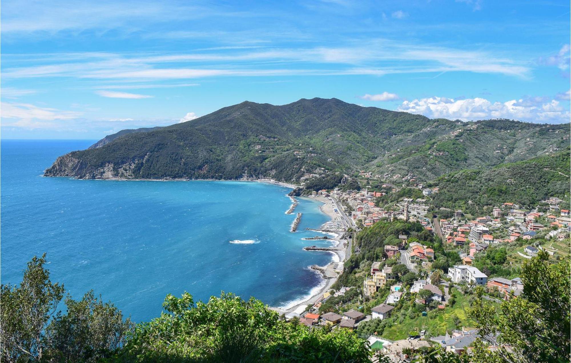 Amazing Apartment In Moneglia With House Sea View Extérieur photo